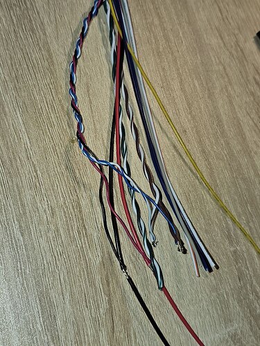 photo_5323614579487083494_y